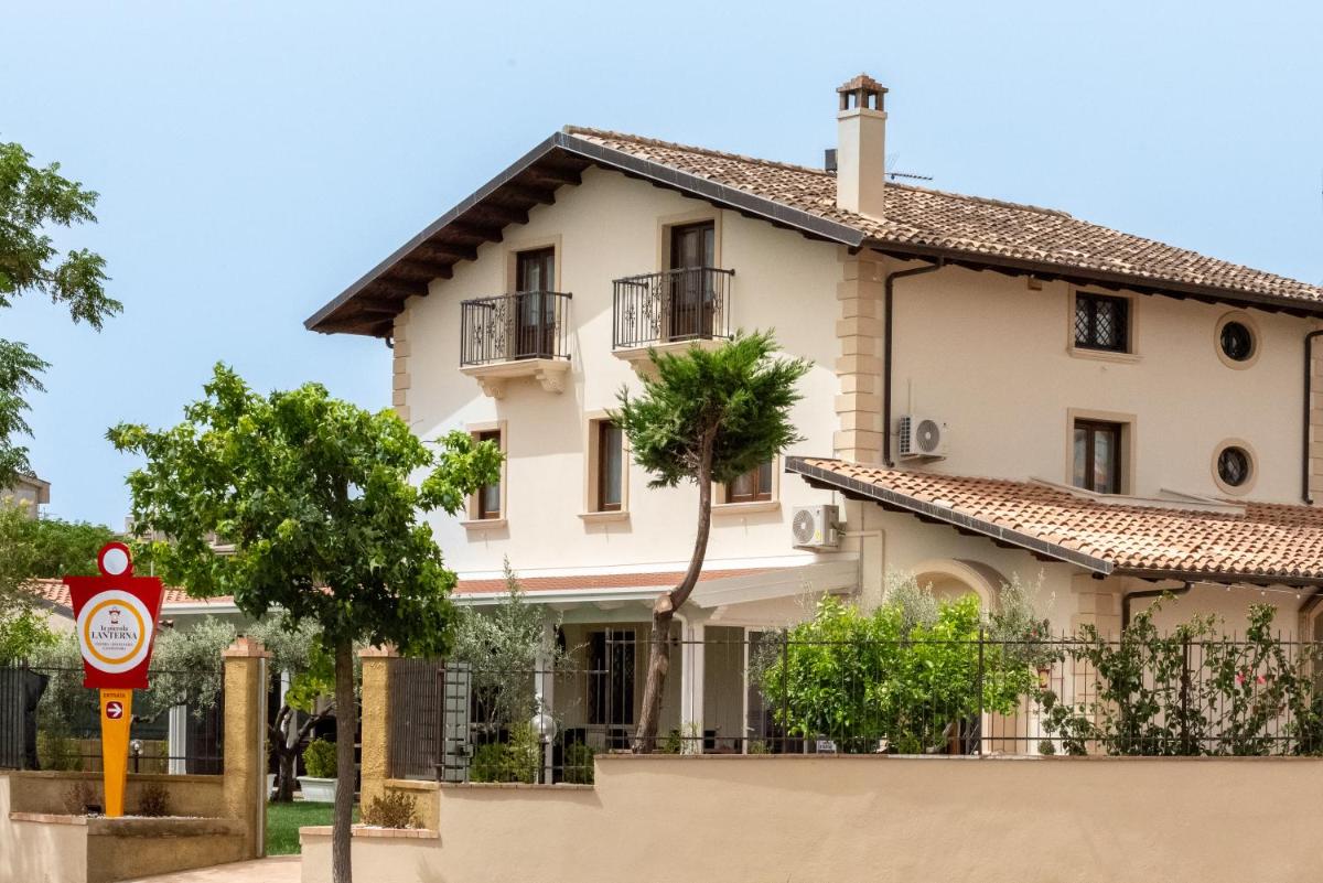B&B La Piccola Lanterna - Housity
