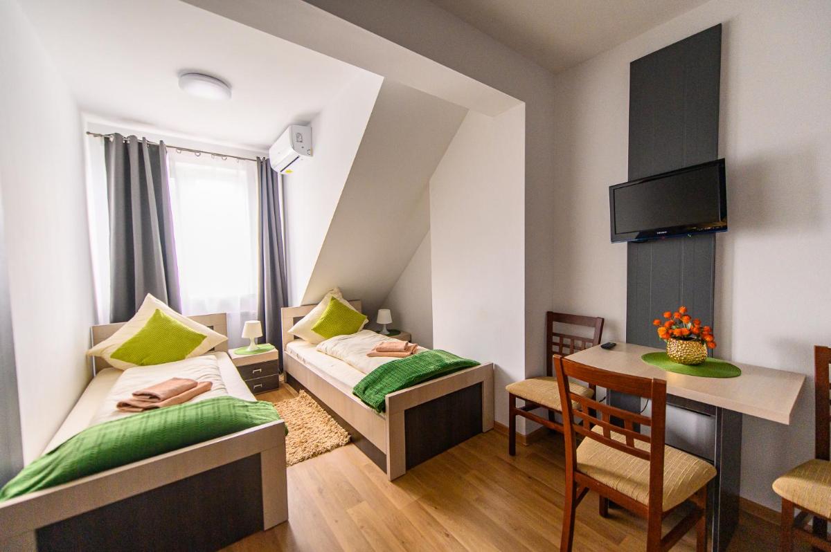 Hotel Restauracja Sara - Housity