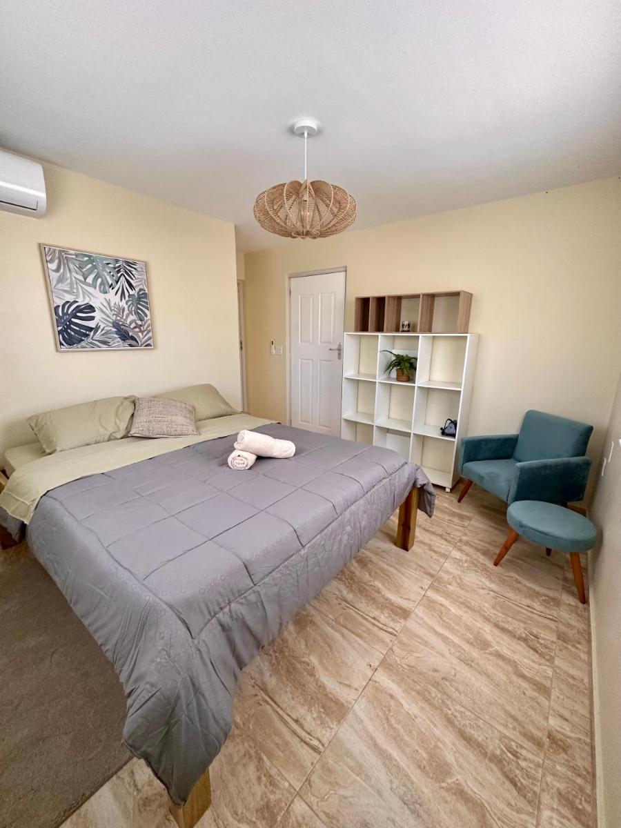 Cozy 3 Bedroom 2 bath home with patio - Housity