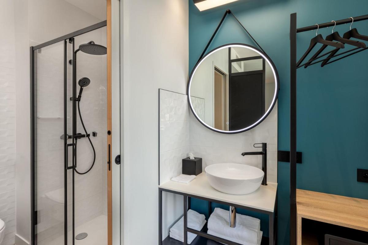 Salle de bains dans l'établissement Aloft Dijon