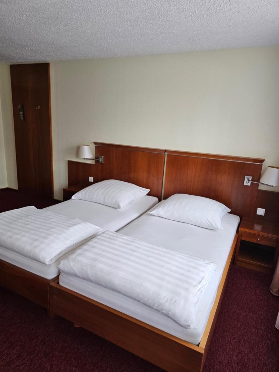 Hotel Landgasthof Pressel - Housity