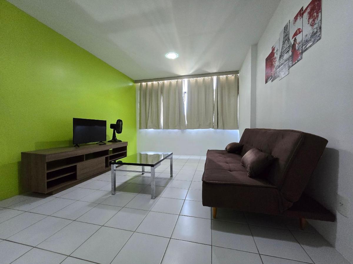 Apto no Universitário - Ed Mr. Teneriff 401 - Housity