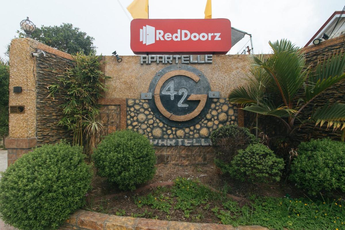 RedDoorz @ G42 Apartelle Iloilo City - Housity