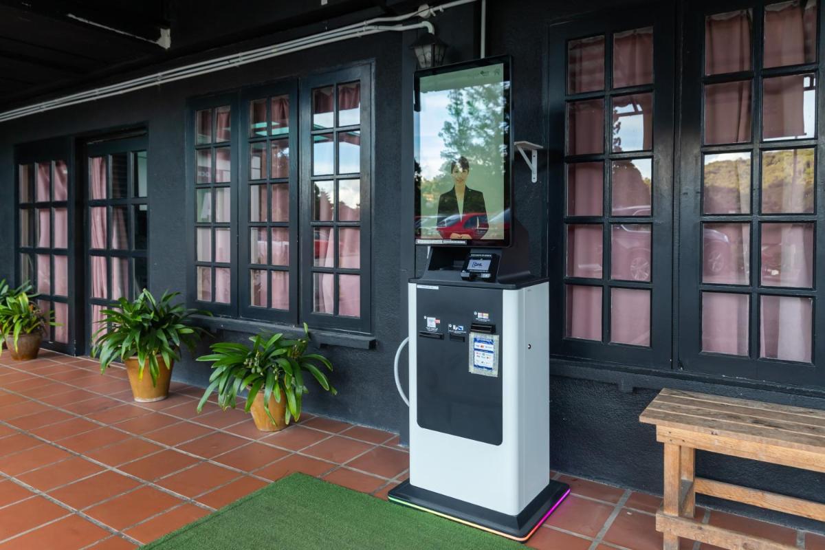 Parkland Suites - Housity