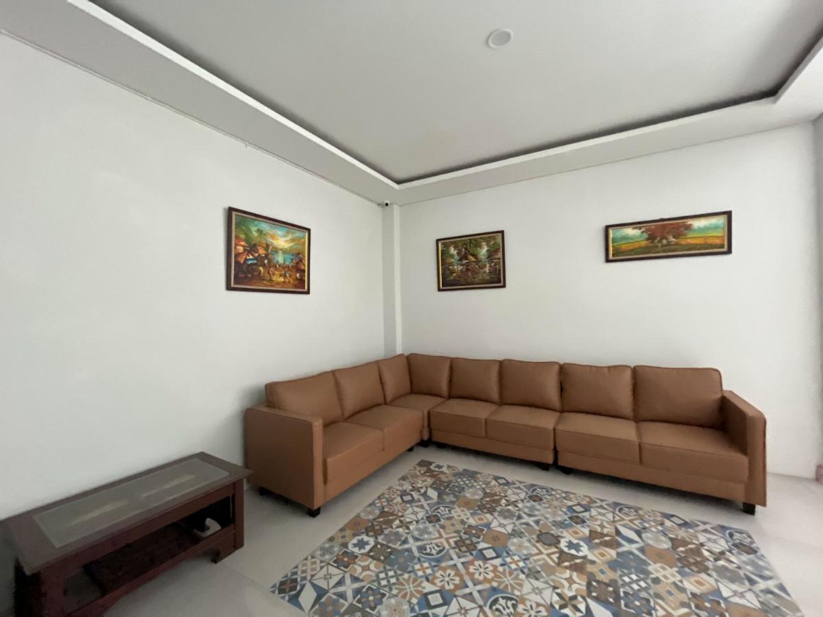 Urbanview Syariah Near Manahan Surakarta - Housity