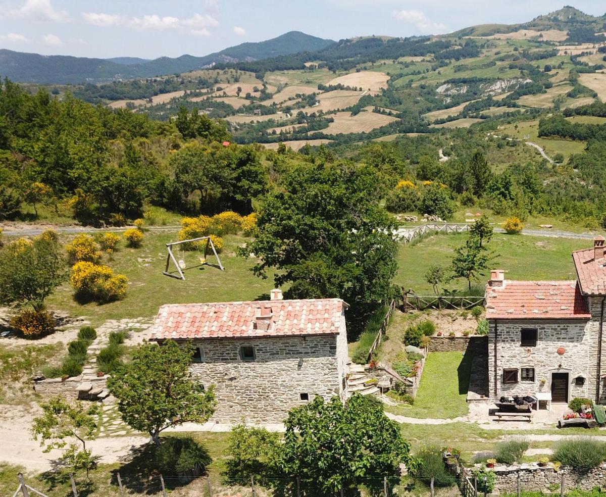 Charming house in Brancialino with shared pool - Housity