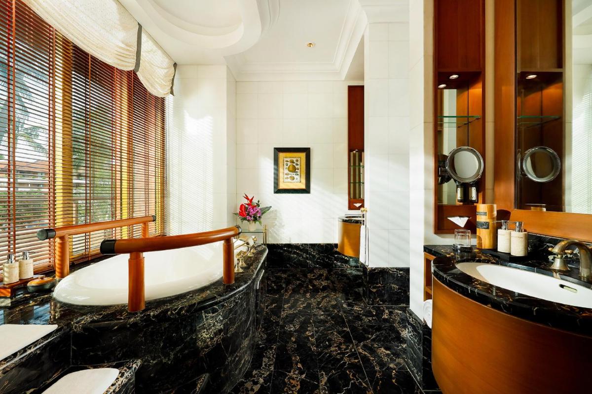 Nusa Dua Beach Hotel and Spa - Handwritten Collection - Housity
