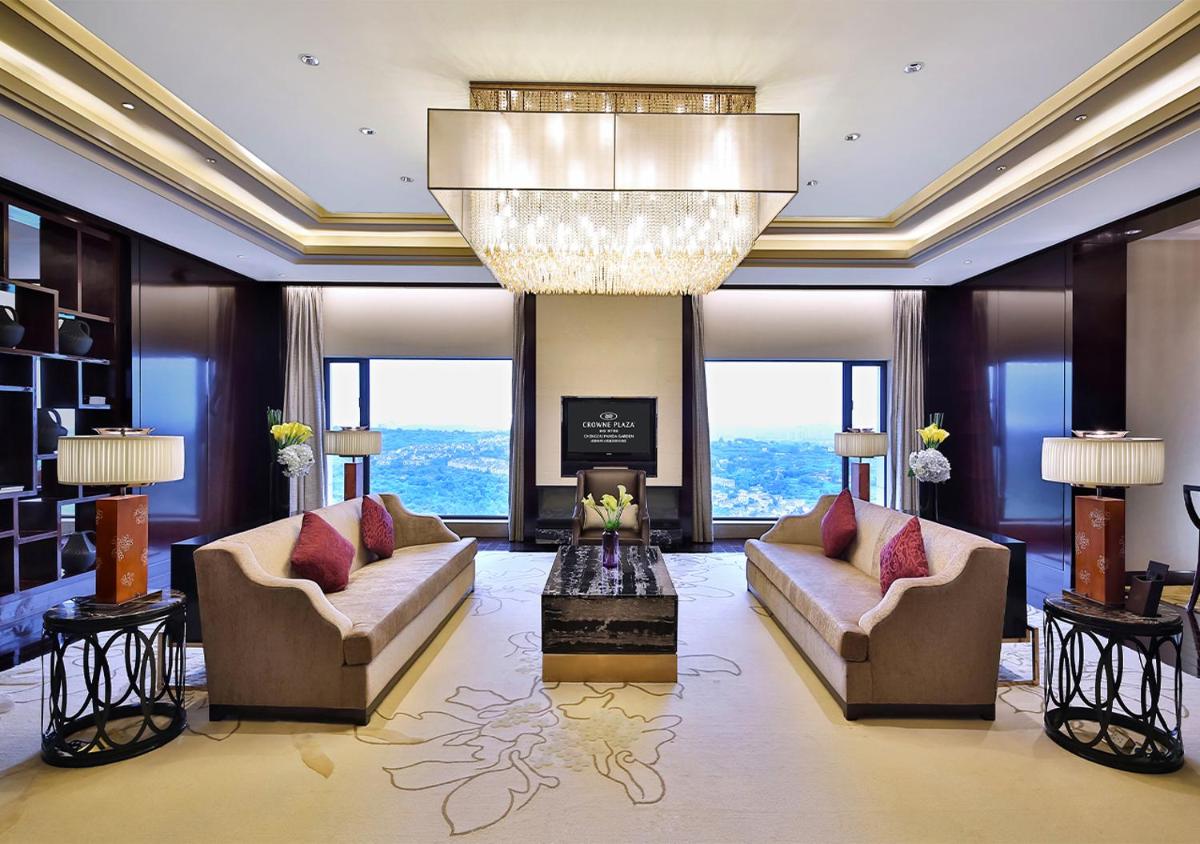 Crowne Plaza Chengdu Panda Garden by IHG - Housity