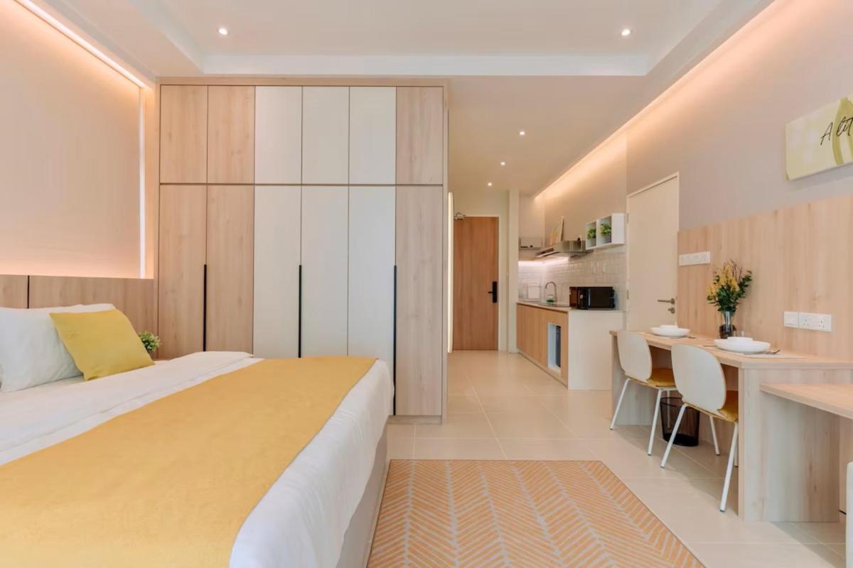 Riverine Diamond Kuching - Housity
