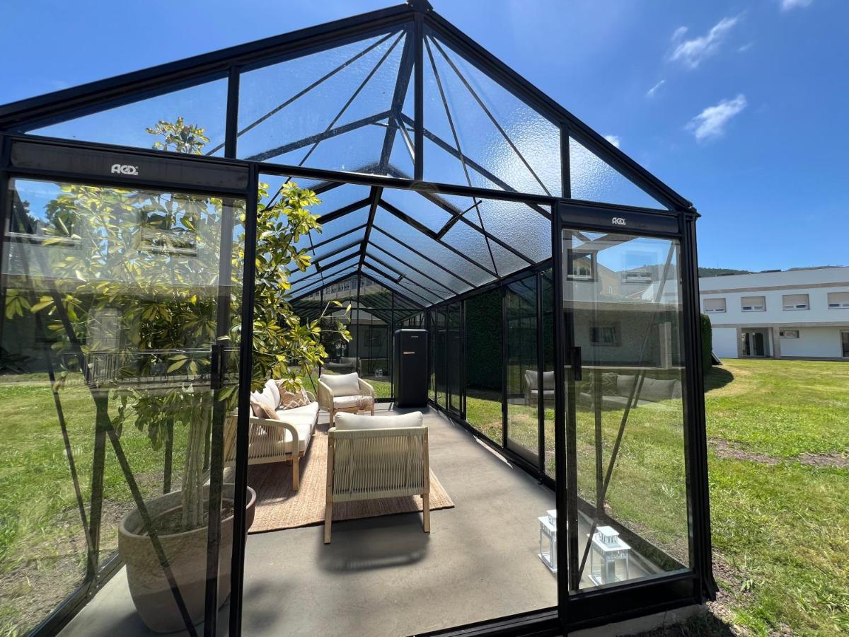 Jardín al aire libre en Porto Cabana by Miramar Stays