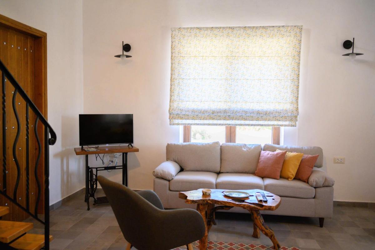 LIORIZA Country Houses - Housity