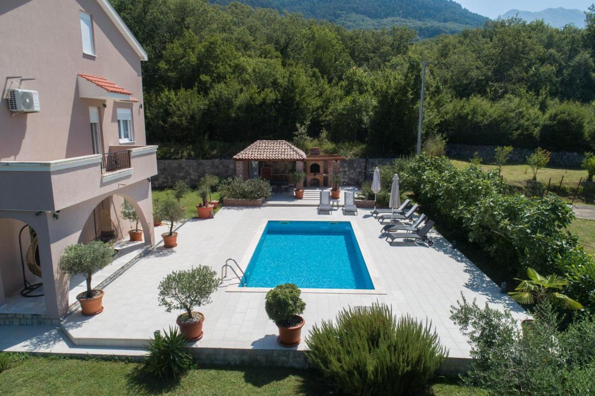 Villa Mina - Housity
