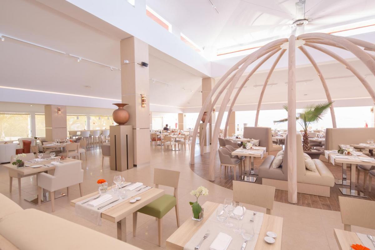 Akoya Hotel & Spa - Housity