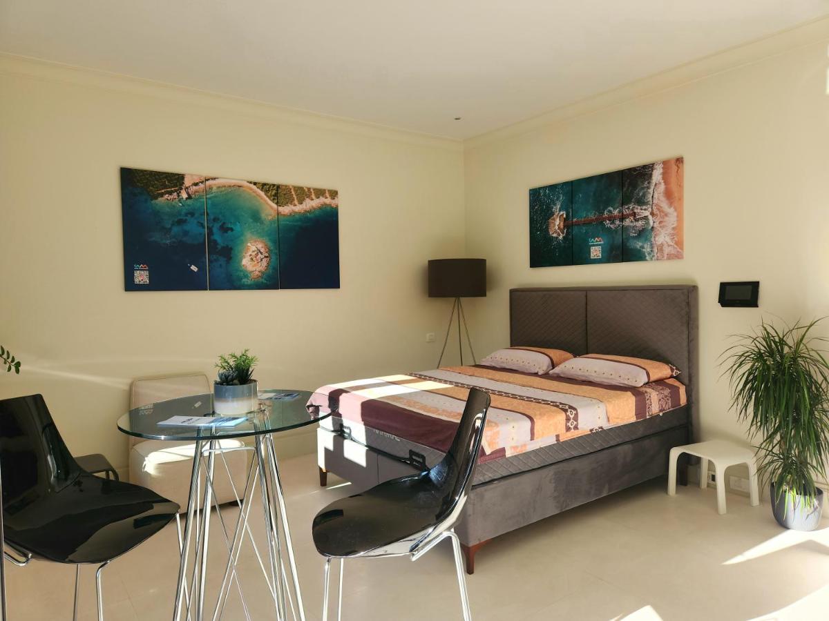 Porto Montenegro Luxury Studio Zeta - Housity