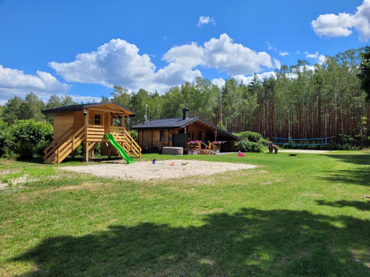 Letniskowy domek z Bali - Housity