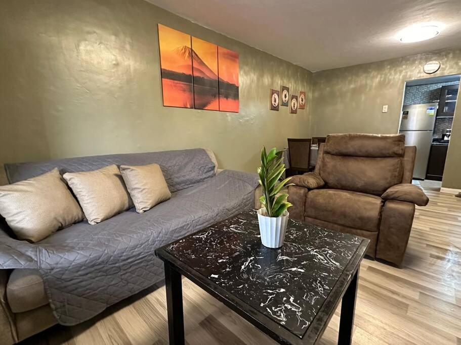 Spacious 2-storey Home with Modern Amenities - Housity