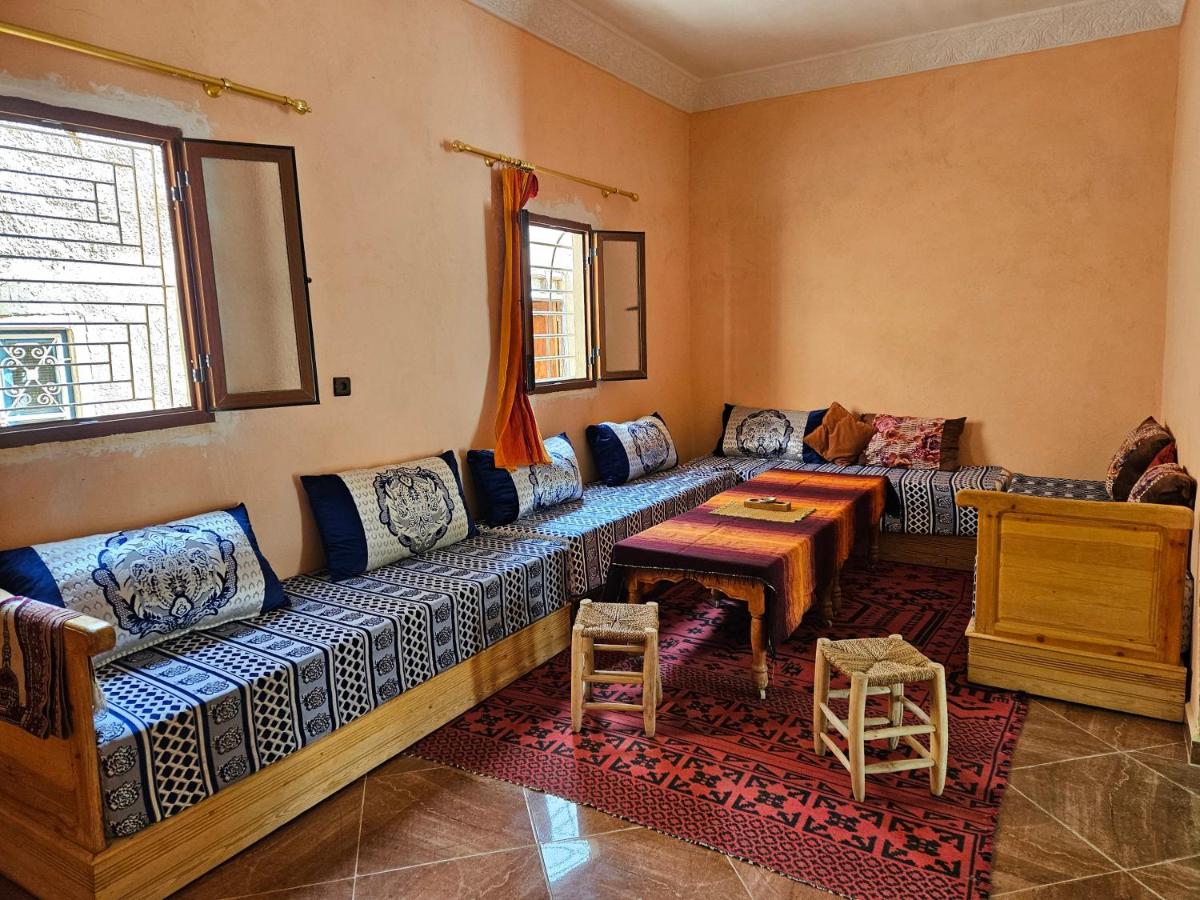 Merzouga Quiet apart &camels trecking - Housity