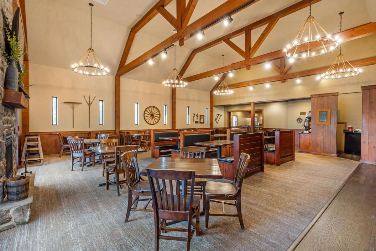 Best Western Plus Intercourse Village Inn - Housity