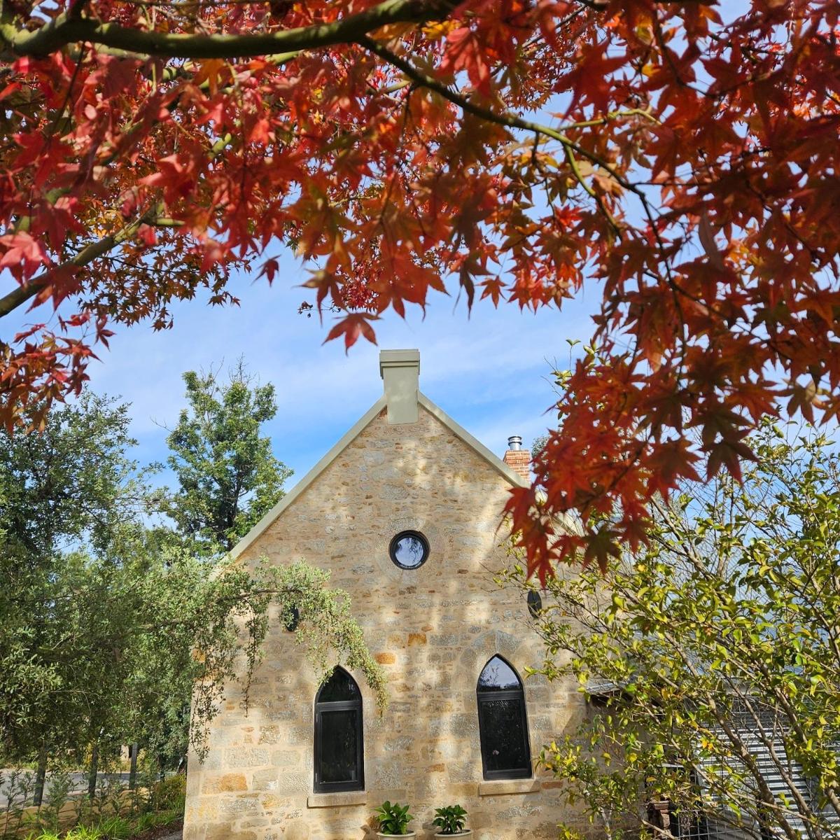 The Old School Romantic Stay Adelaide Hills - Housity