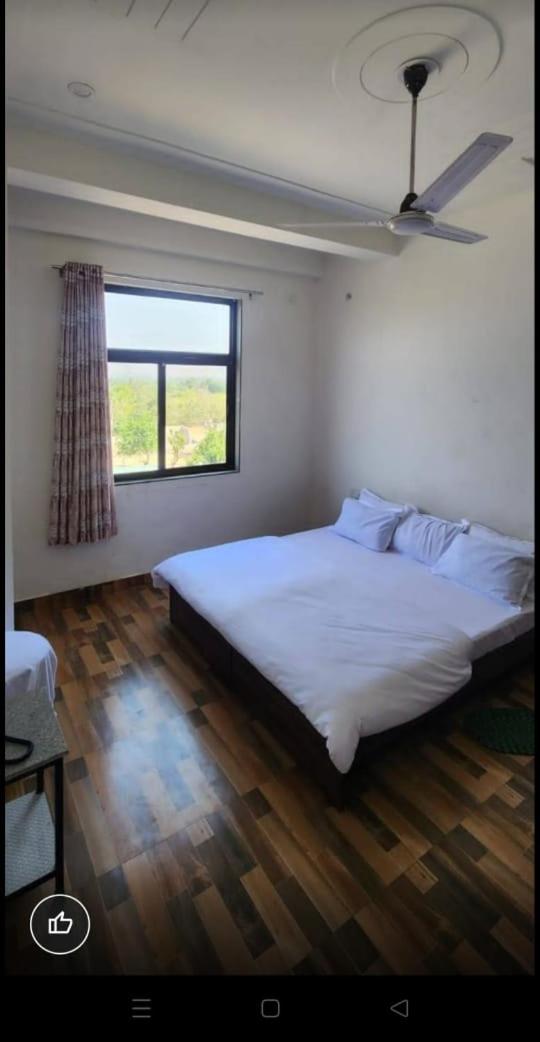 siddhivinayak hotel - Housity