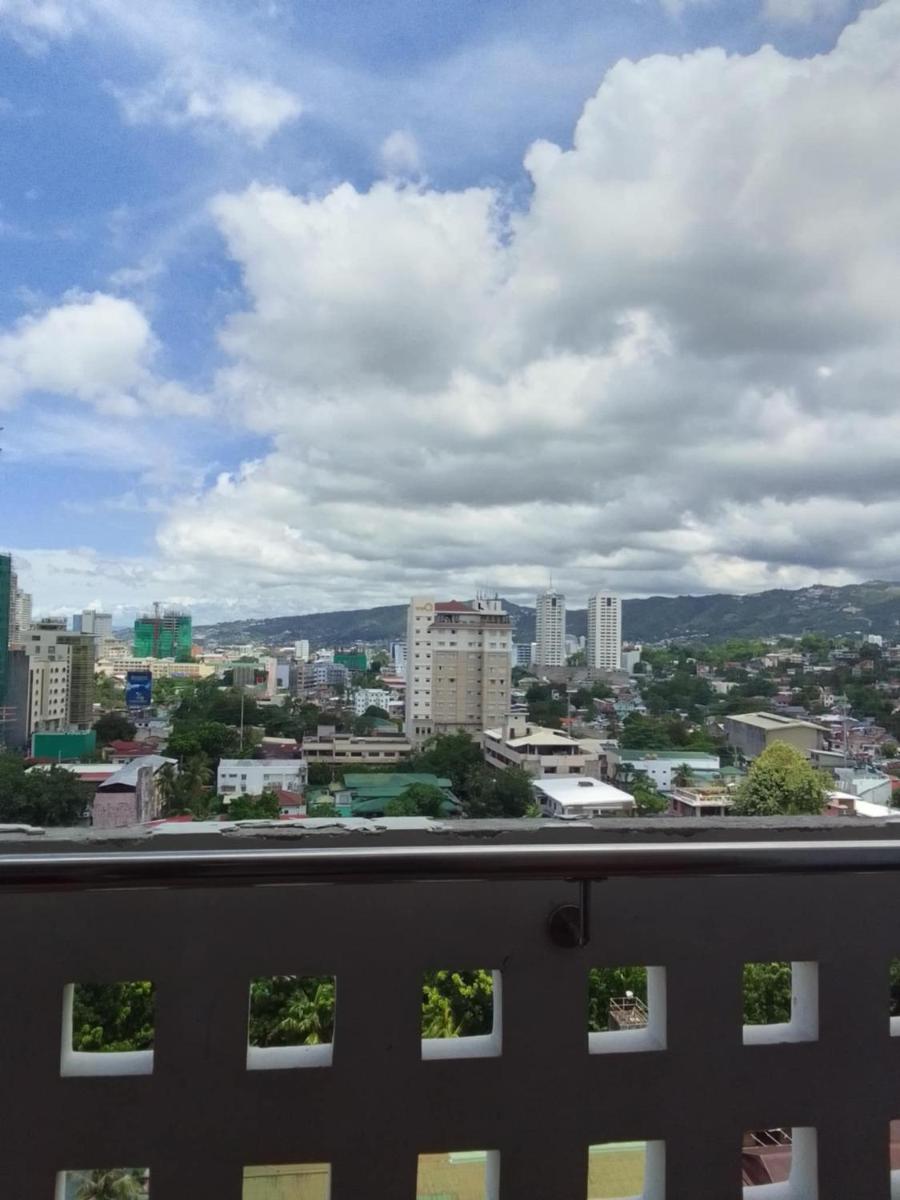 BUDGET RENTAL UNIT near Ayala Center Cebu - Housity
