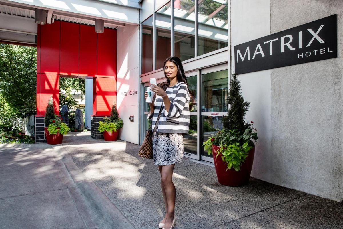 Matrix Hotel - Housity