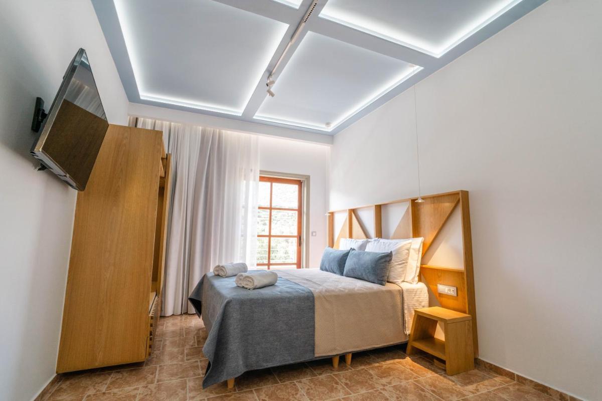 Manos Studios - Housity