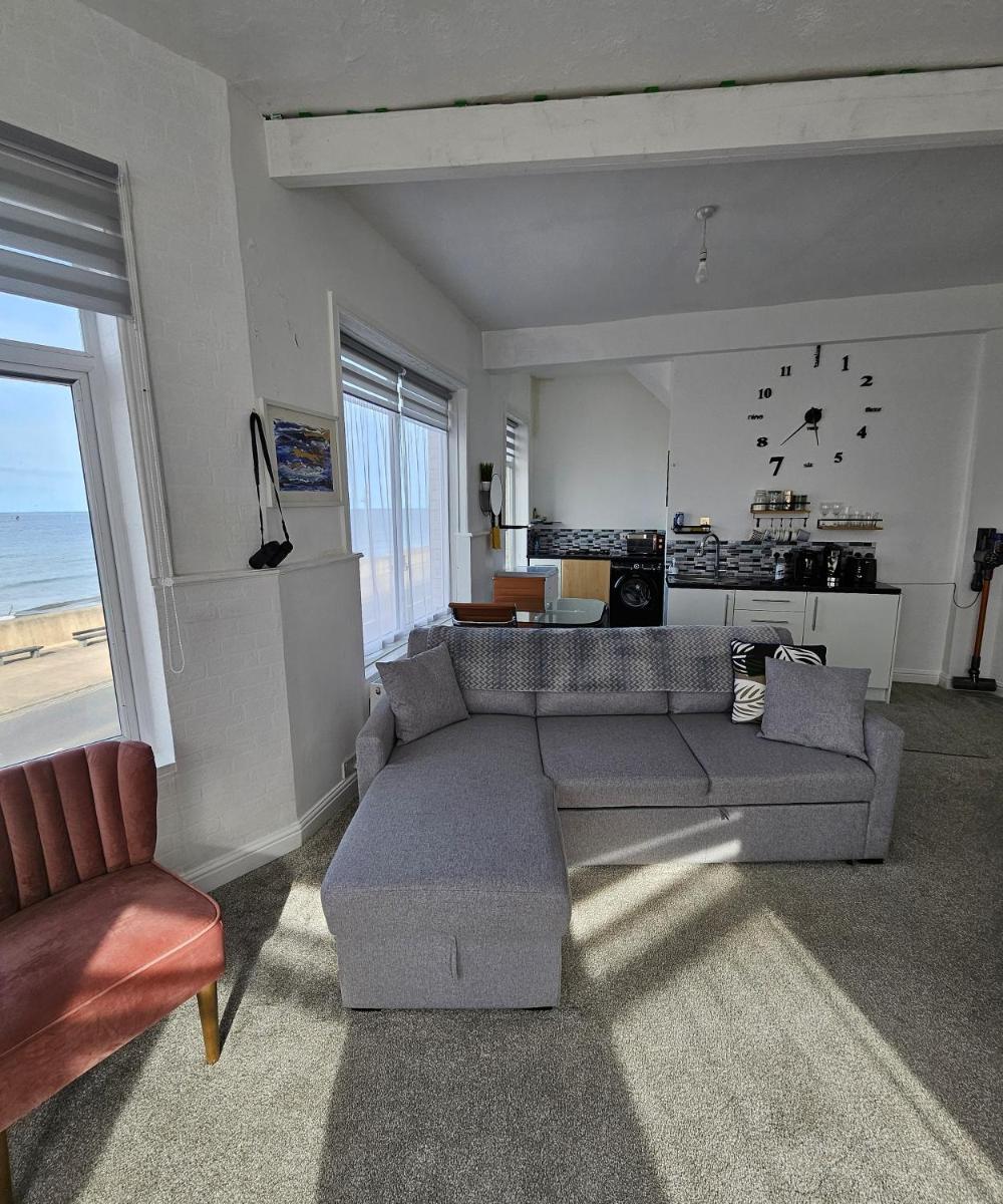 Redcar Seaview Apartments - Housity