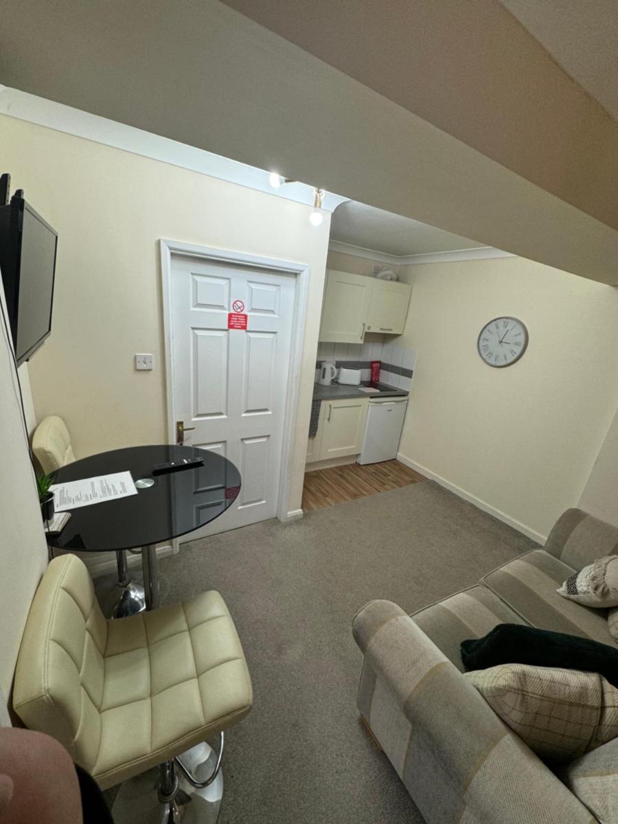 Modern Flat in Walsall UK - Housity