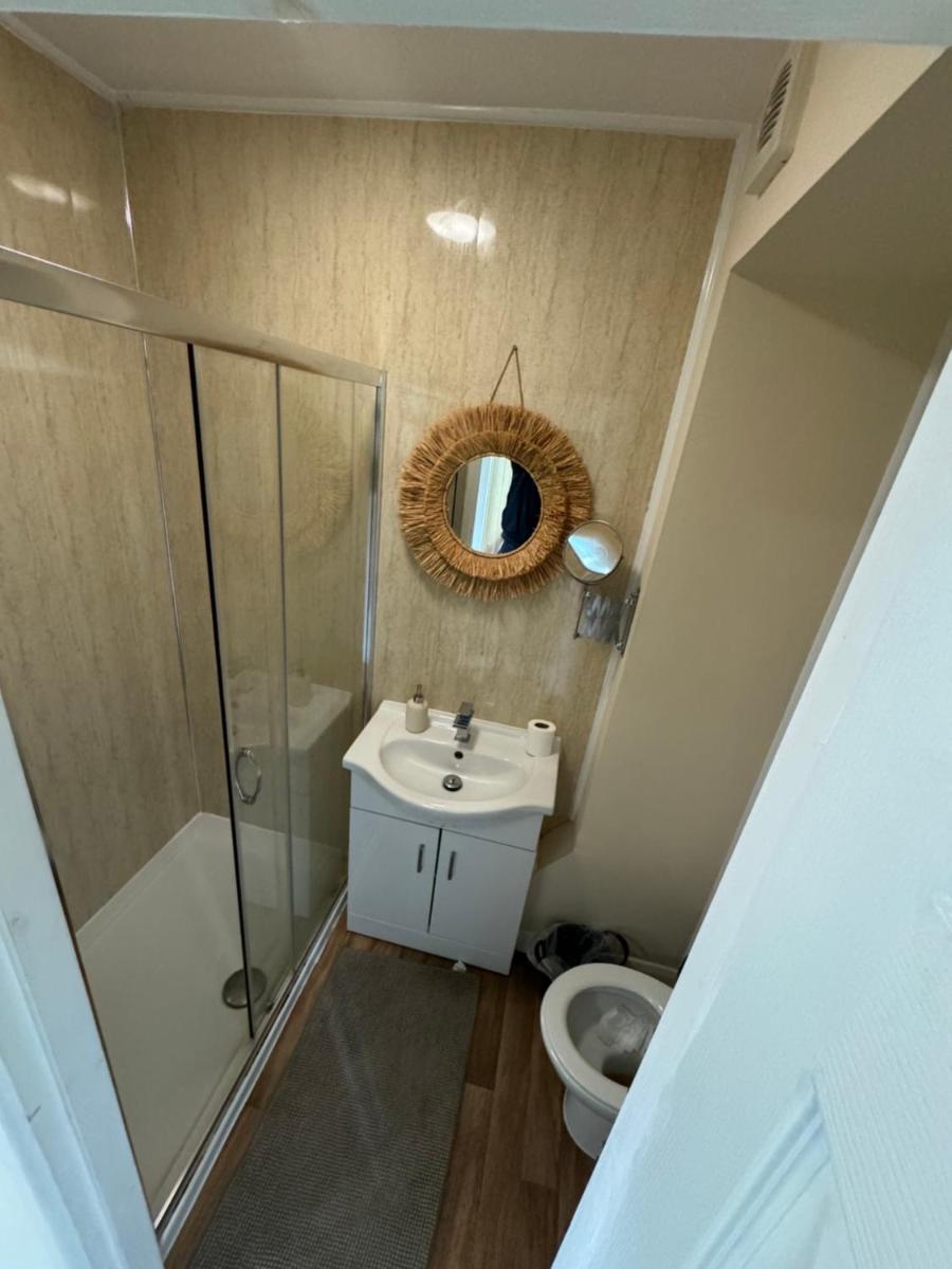 Modern Flat in Walsall UK - Housity