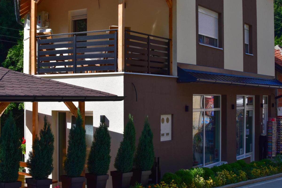 STIV Apartmani - Housity