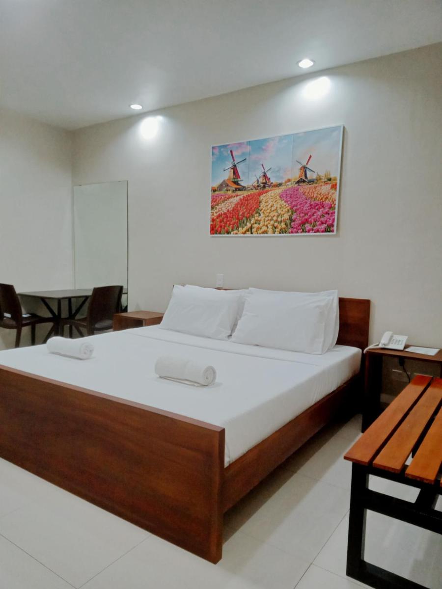 Grace & RB Hotel - Housity