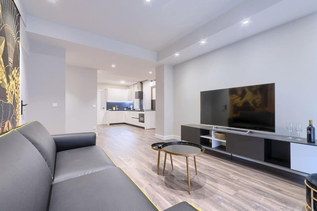 Euskalduna Azkuna Center by Next Stop Bilbao - Housity