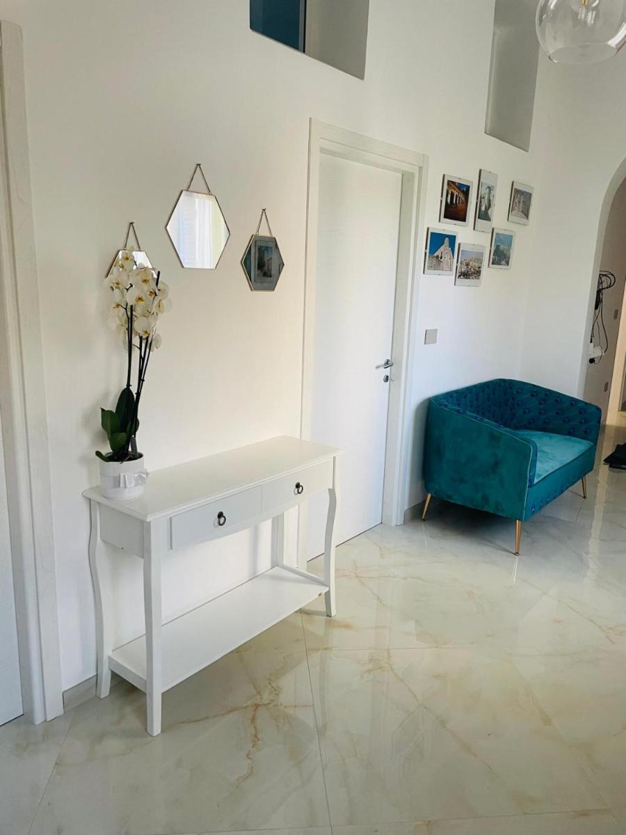 Guest House La Corte - Housity