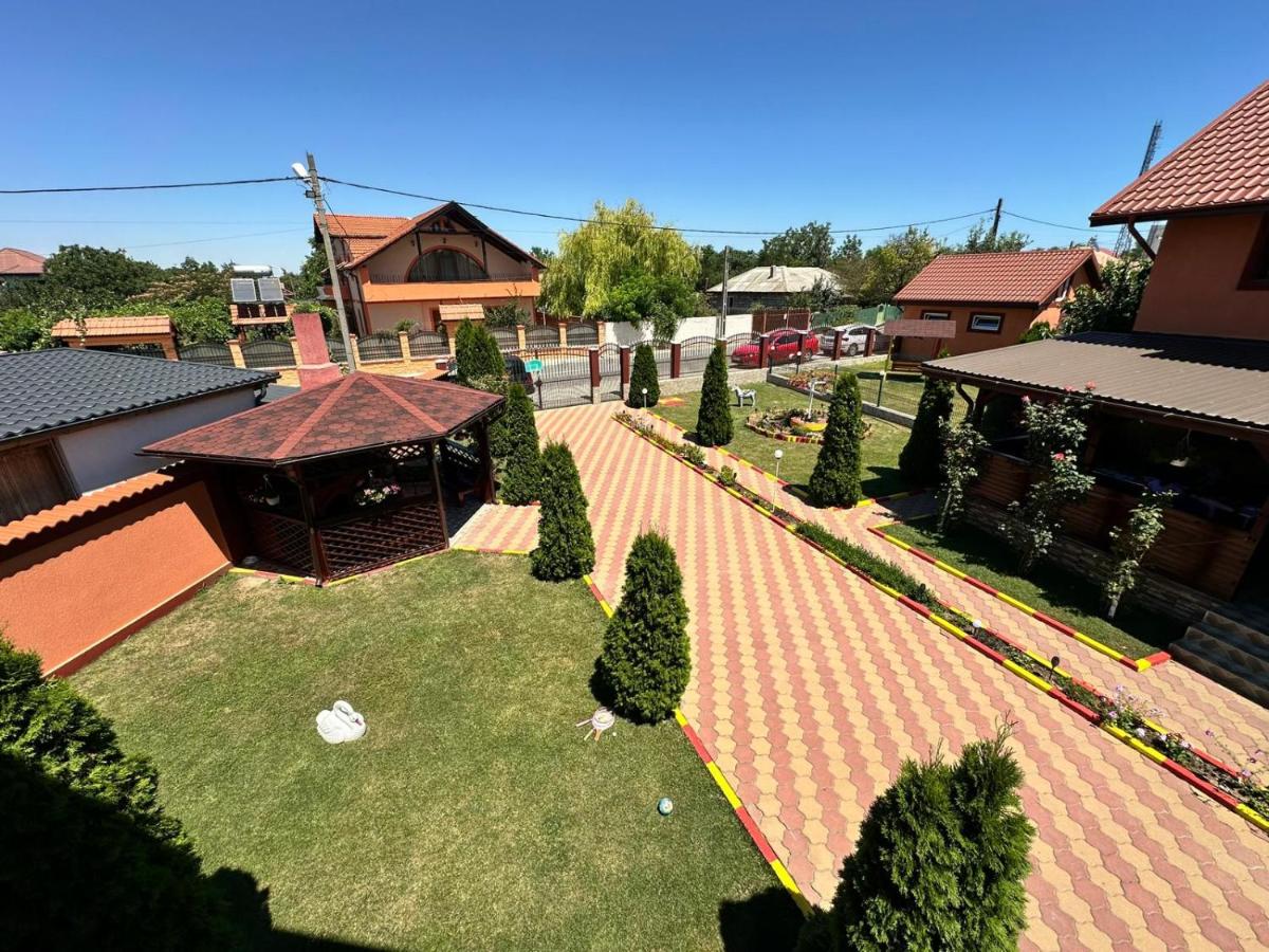 Pensiunea Bianca - Housity