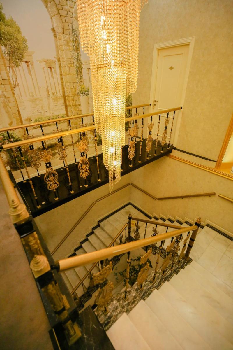 Dionis Coffee Shop Hotel - Housity