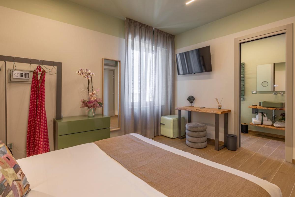 Luci Sul Mare -Boutique Rooms - Housity