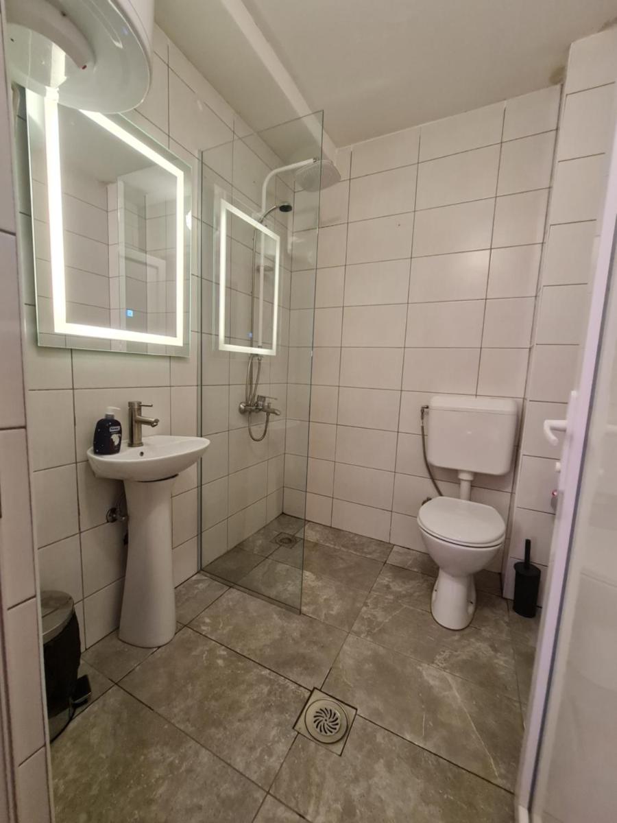 Guesthouse Hotel My Home - Housity