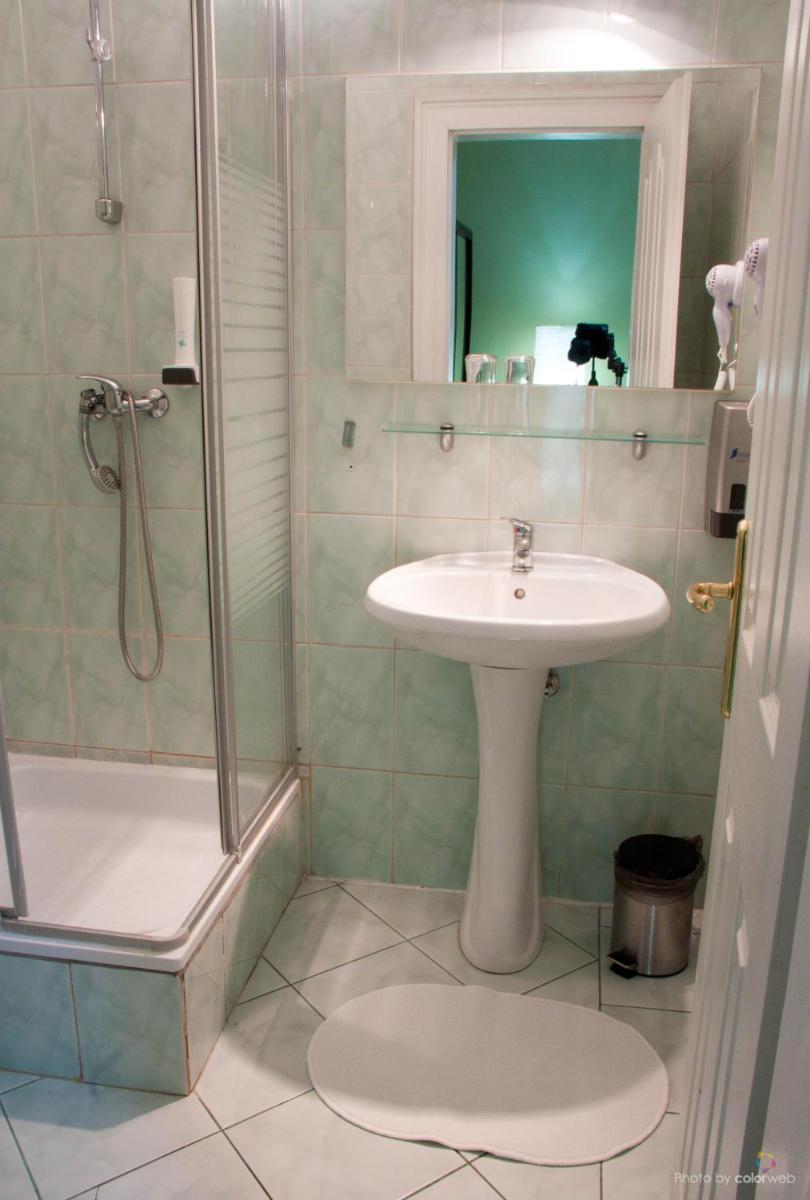 Szilagyi Hotel&Restaurant - Housity