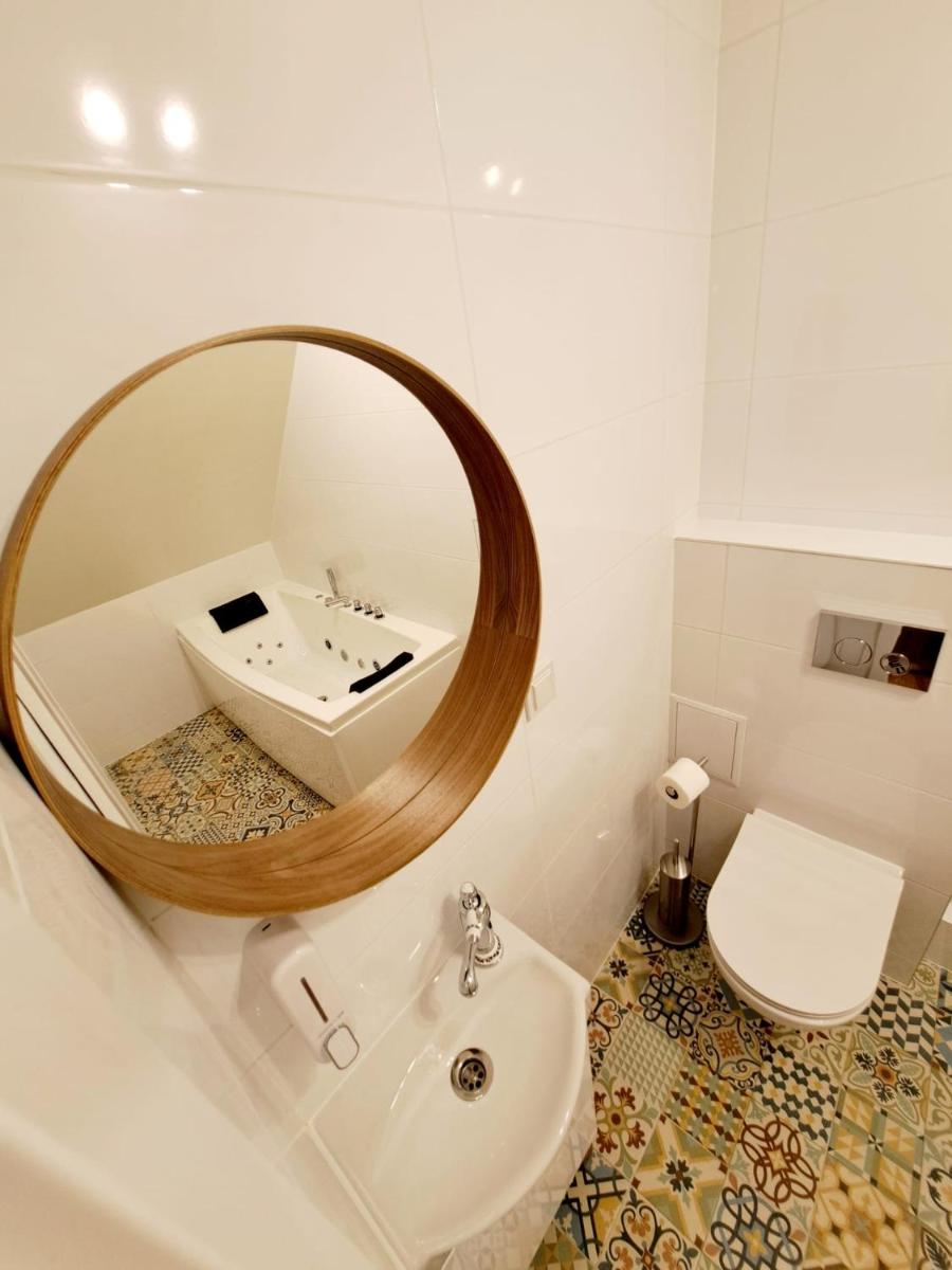 Garden House Jacuzzi - Hizvo