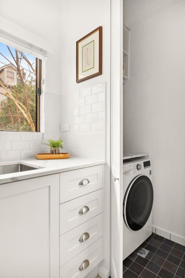 Suitetrails - Courtyard Studio Charm in the Heart of Paddington
