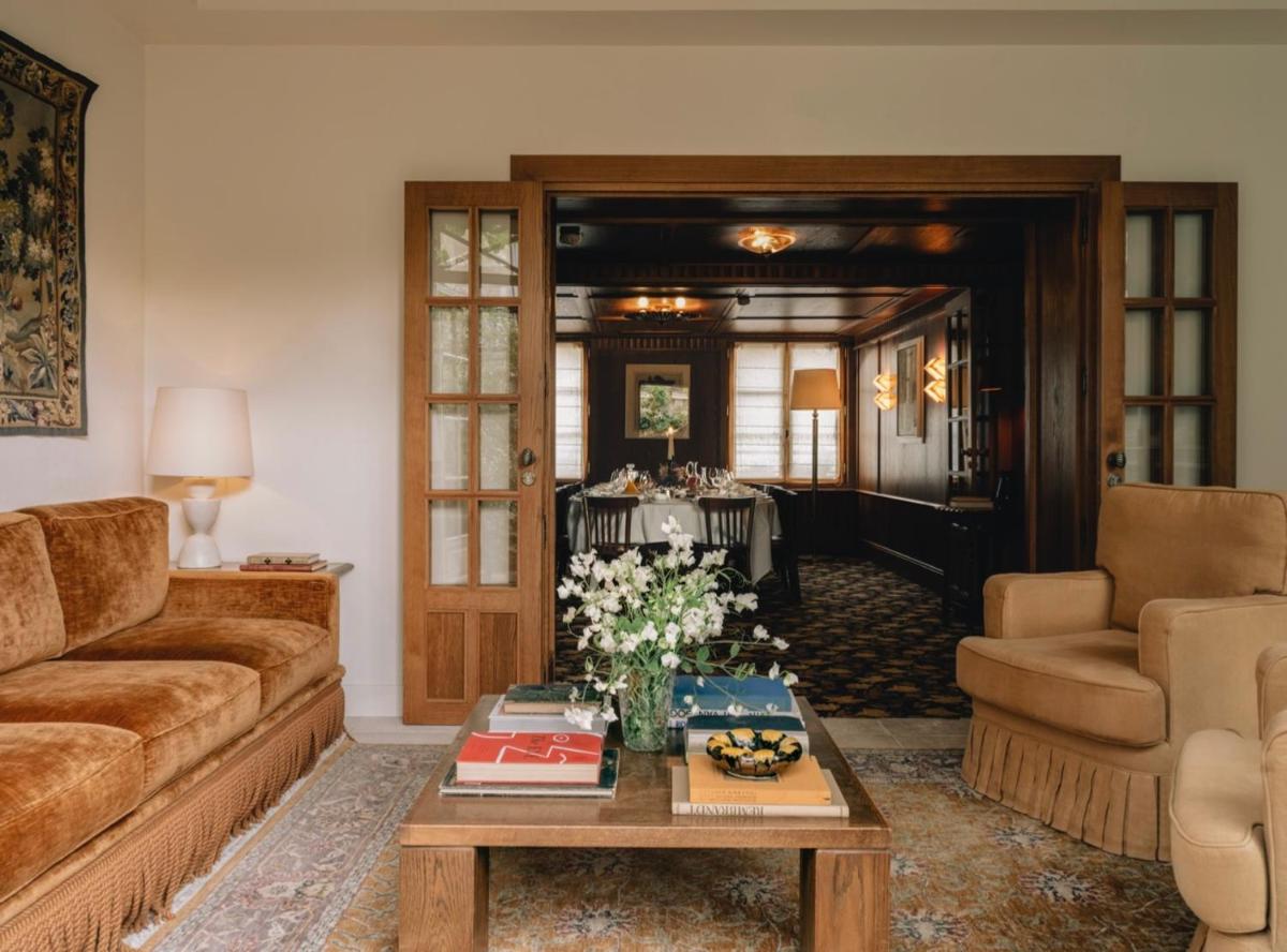 Coin salon dans l'établissement Château Voltaire
