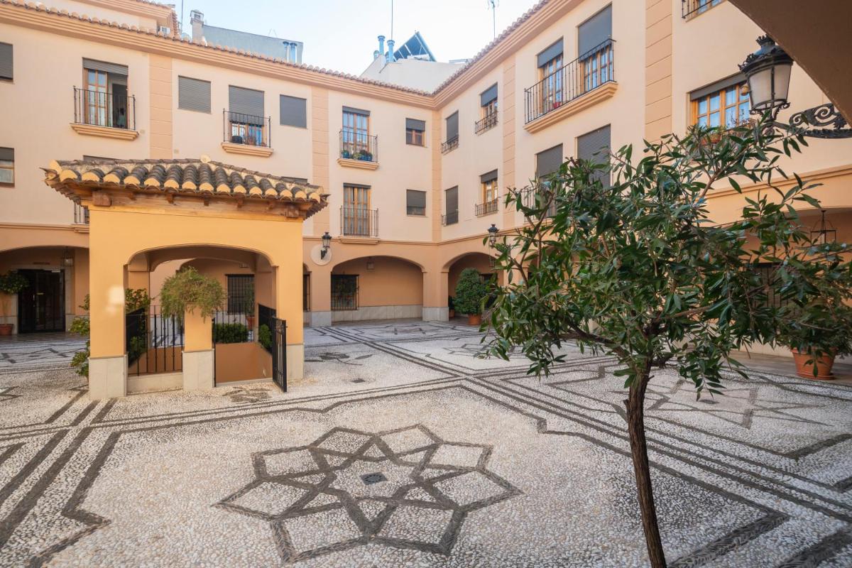 APARTAMENTO CENTRO NUEVA DE LA VIRGEN 2+free parking - Housity