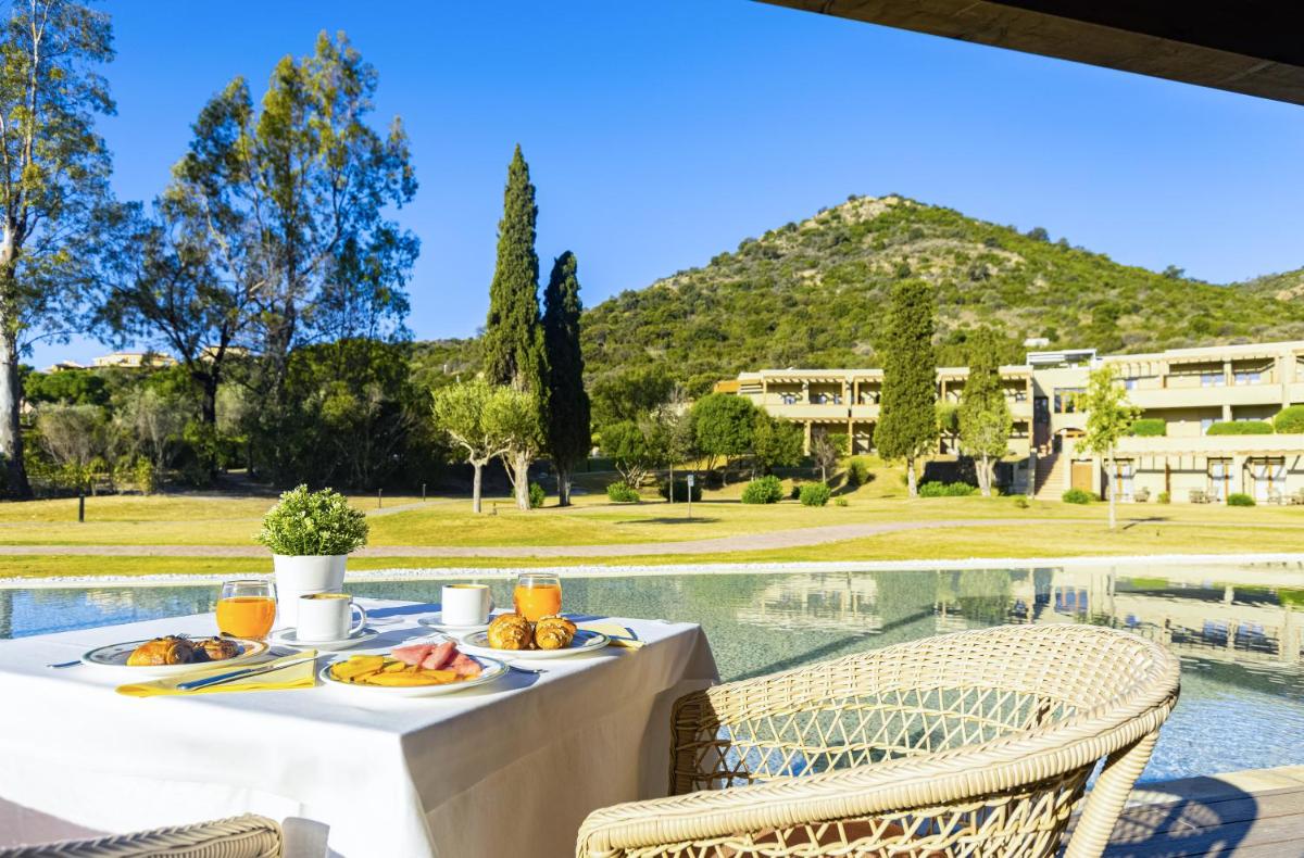Is Molas Resort - Housity