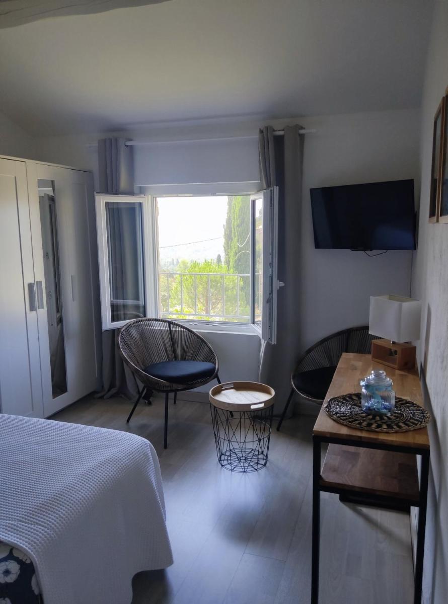 Les Terrasses B&B avec piscine privée - Housity