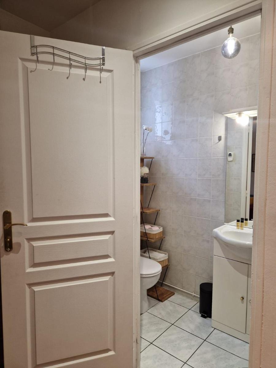 Au 23! - Housity