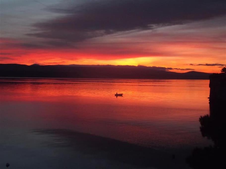 Beachouse Dalmatia in secluded bay, Croatias best - Housity
