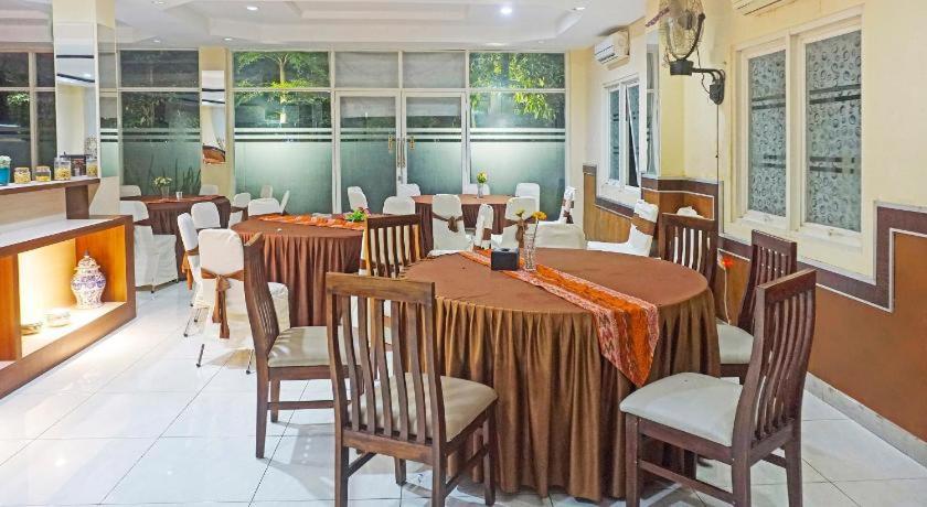 Suitetrails - Capital O 91331 Hotel Grand Saota Soppeng