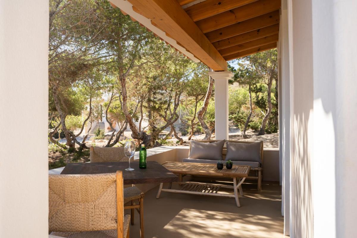 Jardín al aire libre en Dunas de Formentera, a Small Luxury Hotel of the World