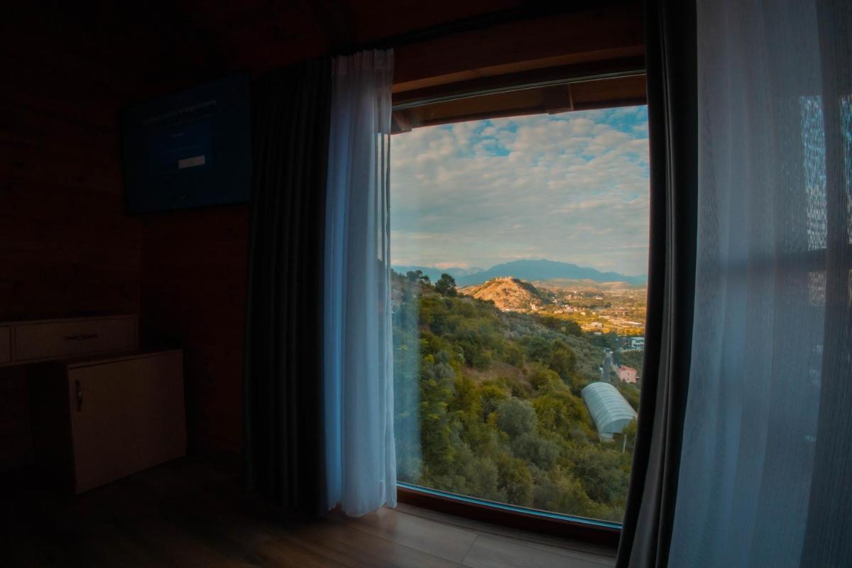 Hotel Shpija e Gjyshit - Housity